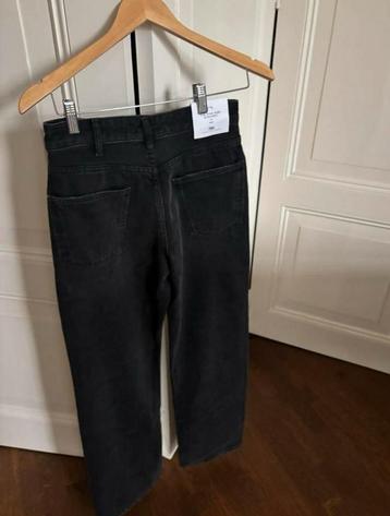Zara zwarte jeans, grijze mid hoge rechte spijkerbroek 36 beschikbaar voor biedingen