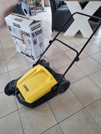 Kärcher hand veegmachine - Zo goed als nieuw!, Ophalen, Zo goed als nieuw, Kärcher