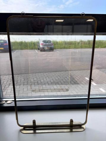 Restpartij fotolijsten – goudkleurige rand beschikbaar voor biedingen
