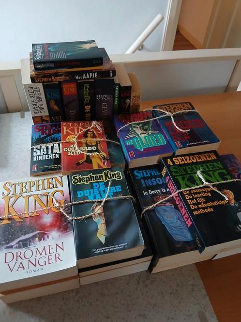 Stephen King. € 2,= p/s. Of in 1 koop nader te overleggen., Boeken, Partijen en Verzamelingen, Gelezen, Ophalen of Verzenden
