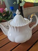 Royal albert val dor, Antiek en Kunst, Antiek | Servies los, Ophalen of Verzenden