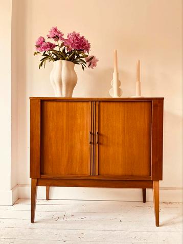 Vintage retro dressoir tv meubel kast mid century beschikbaar voor biedingen
