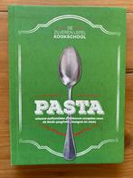 Pasta - De Zilveren lepel kookschool, Boeken, Kookboeken, Ophalen of Verzenden, Zo goed als nieuw, Italië