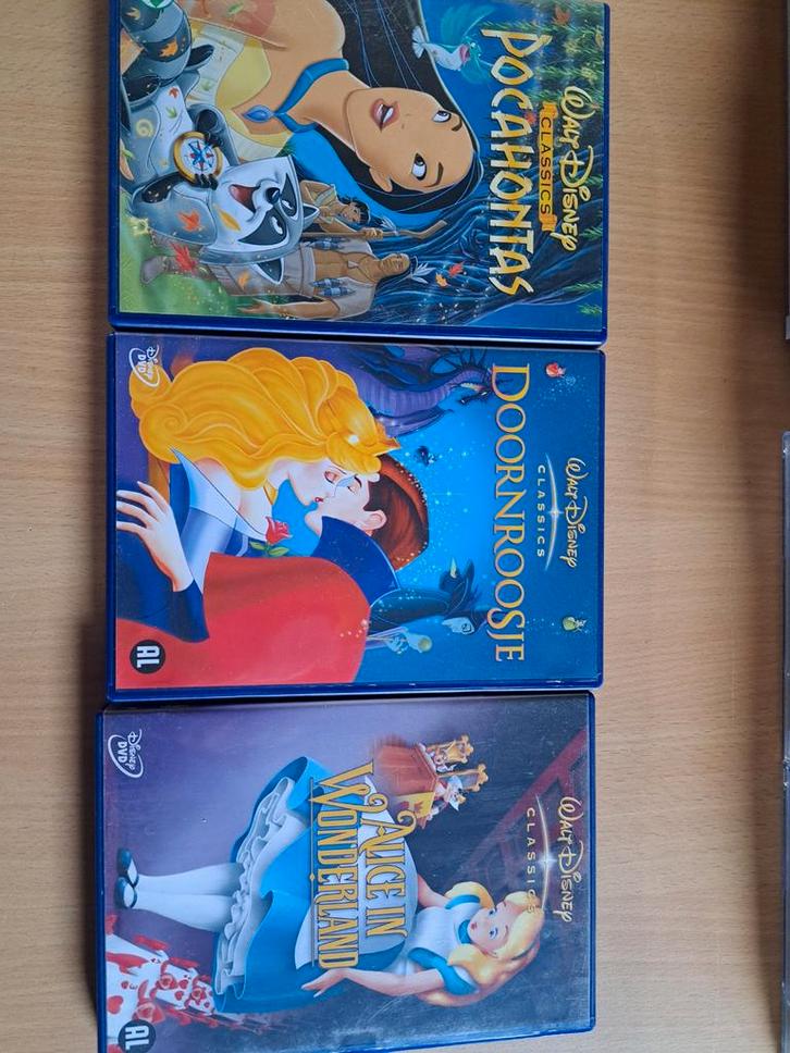 Disney  Pocahontas, Doornroosje, Alice in wonderland, Cd's en Dvd's, Dvd's | Kinderen en Jeugd, Gebruikt, Film, Avontuur, Boxset