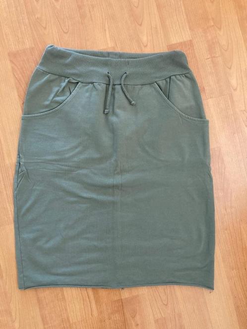 Groene rok (katoen/elastiek) met zakken en split, Kleding | Dames, Rokken, Zo goed als nieuw, Maat 36 (S), Groen, Boven de knie