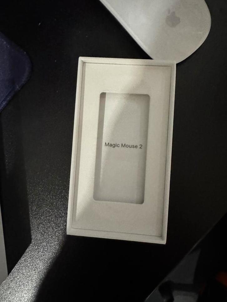 Apple Magic Mouse 2 - Goede Staat, Computers en Software, Muizen, Gebruikt, Muis, Rechtshandig, Draadloos, Ophalen of Verzenden