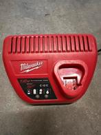 Milwaukee C12C Acculader - In Zeer Goede Staat, Ophalen, Zo goed als nieuw