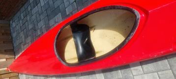 Kayak kano beschikbaar voor biedingen