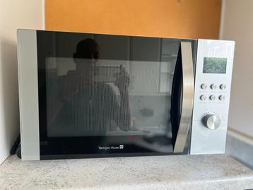 Magnetron en overige keukenspullen beschikbaar voor biedingen