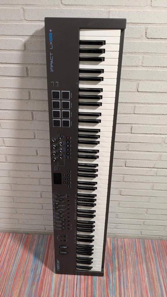 Nektar Impact LX88+ MIDI Keyboard - Full Size, Muziek en Instrumenten, Keyboards, Zo goed als nieuw, 88 toetsen, Overige merken
