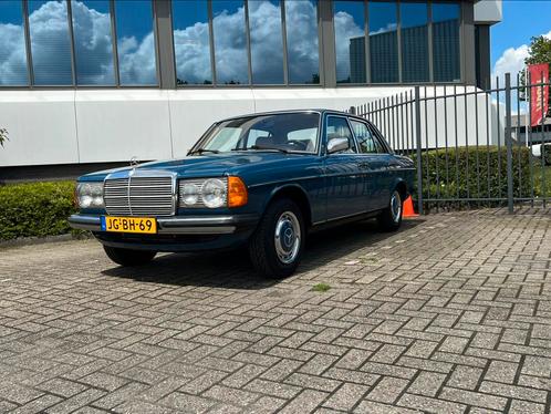 Mercedes-Benz 230E automaat 1982, APK2027, Auto's, Mercedes-Benz, Particulier, 200-Serie, Benzine, Sedan, Automaat, Geïmporteerd