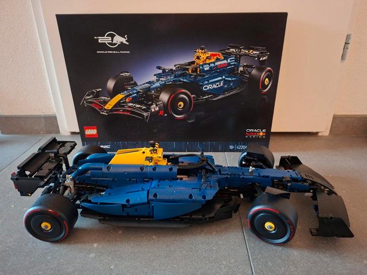 Lego 42206 / Red Bull Racing, Kinderen en Baby's, Speelgoed | Duplo en Lego, Zo goed als nieuw, Lego, Complete set, Ophalen of Verzenden