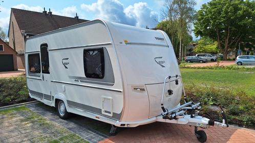 Fendt Bianco Selection 445, Caravans en Kamperen, Caravans, Particulier, tot en met 4, 1000 - 1250 kg, Rondzit, Fendt, Vast bed