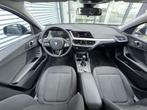 BMW 1 Serie 118i lage km, Auto's, BMW, 65 €/maand, Met garantie (alle), Zwart, Origineel Nederlands