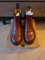 Dr. Martens Chelsea Boots - Maat 38- Rood/bruin, Kleding | Dames, Schoenen, Lage of Enkellaarzen, Ophalen of Verzenden, Rood, Dr. Martens