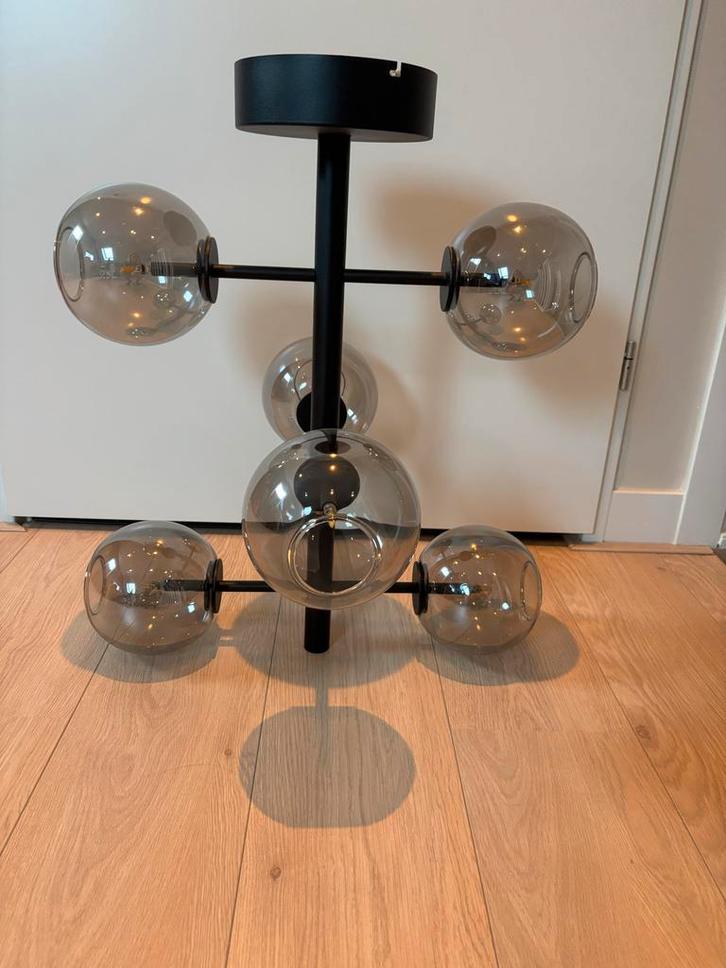 Ebb & Flow Hanglamp Zwart 6 Bollen, Huis en Inrichting, Lampen | Hanglampen, Zo goed als nieuw, 50 tot 75 cm, Glas, Ophalen