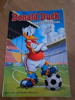 Donald Duck voetbal special, Eén stripboek, Ophalen of Verzenden, Gelezen