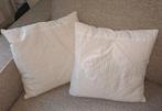 twee beige sierkussens 37 x 37 cm met rits en binnenkussen., Huis en Inrichting, Ophalen of Verzenden, Gebruikt, Vierkant