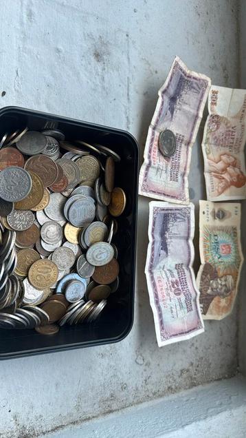 Grote verzameling oude munten & bankbiljetten  beschikbaar voor biedingen