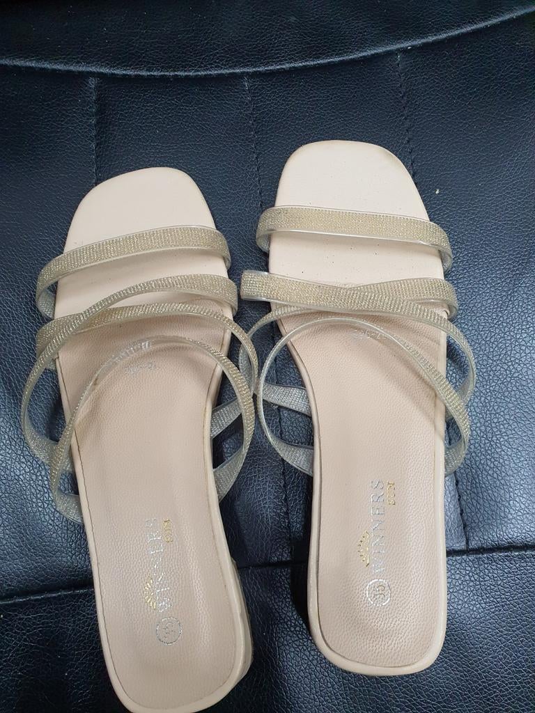 Slippers - Maat 35 - Prima Staat, Ophalen of Verzenden, Zo goed als nieuw, Slippers