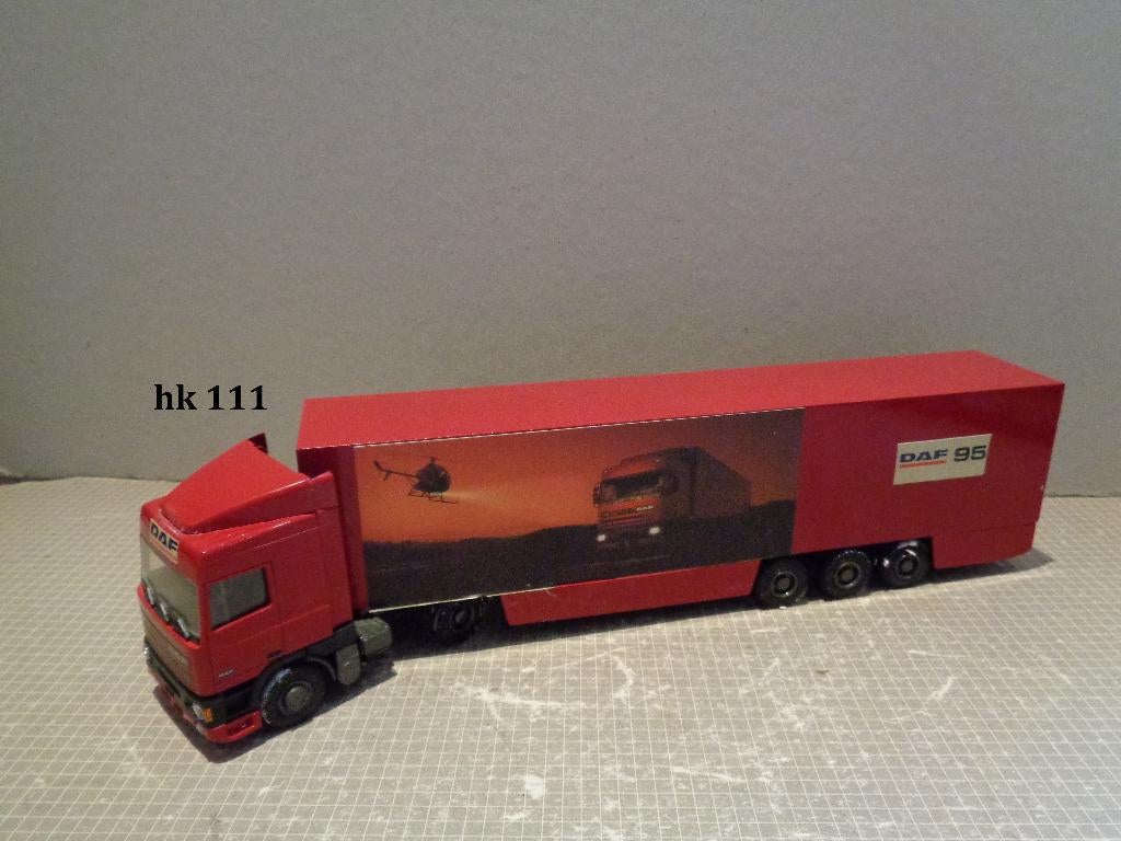 lion daf 95 met demo trailer rood code 3, Ophalen of Verzenden, Zo goed als nieuw, Bus of Vrachtwagen, Lion Toys