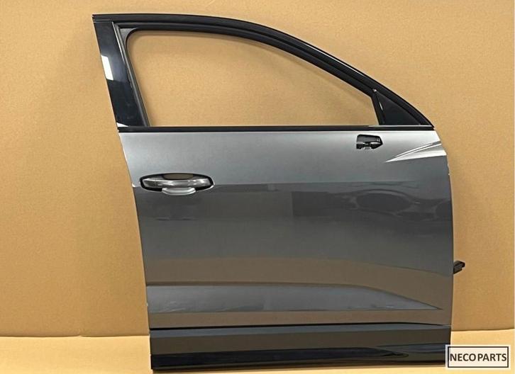 AUDI Q3 83A PORTIER DEUR RECHTS LZ7S COMPLEET ORIGINEEL, Auto-onderdelen, Carrosserie en Plaatwerk, Achterklep, Audi, Achter, Gebruikt