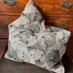 Engelse SET kussens William Morris Acanthus gobelin  /wol, Huis en Inrichting, Westdijk 41 3241GT Middelharnis, Overige kleuren