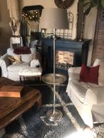 Vloerlamp met tafeltje, Huis en Inrichting, Lampen | Vloerlampen, Ophalen, Gebruikt, 100 tot 150 cm