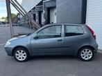 Fiat Punto 1.4-16V Young NIEUWEAPK/ELKPAKKET/AIRCO/LMV, Voorwielaandrijving, Stof, Gebruikt, Zwart
