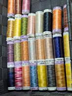 Mettler Silk Finish Borduurgaren - 27 Klosjes, Hobby en Vrije tijd, Ophalen of Verzenden, Nieuw, Garen of Naald(en)