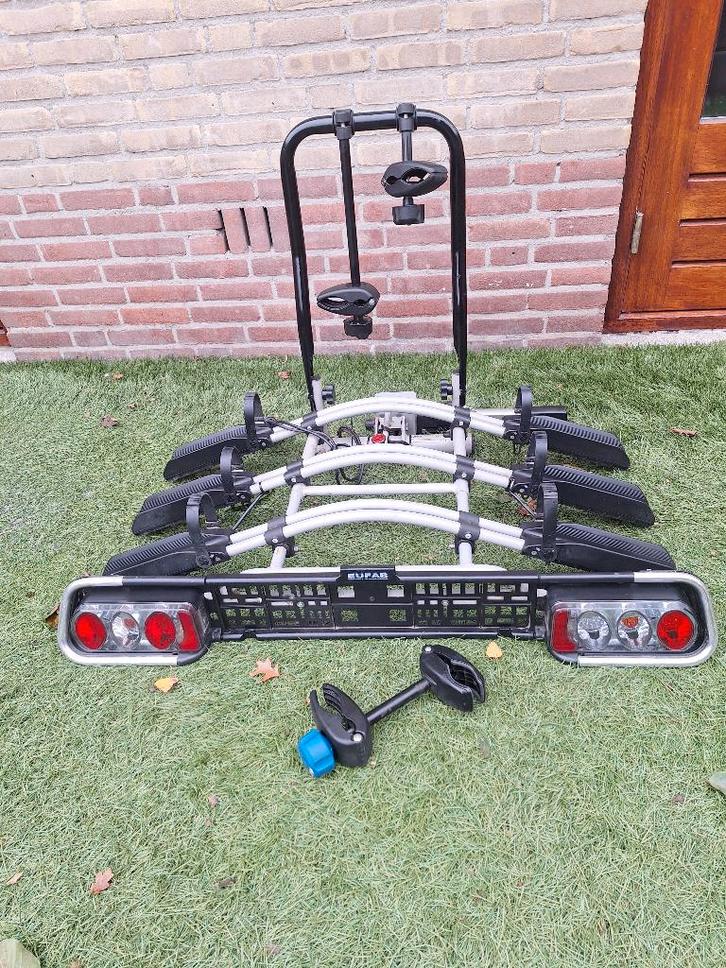 Fietsendrager voor 3 fietsen, Auto diversen, Fietsendragers, Zo goed als nieuw, Trekhaakdrager, 2 fietsen, Brede banden, Elektrische fiets