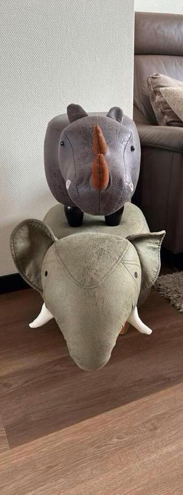 OLIFANT en/of.NEUSHOORN KOOPJE ALS POEF OF ZITJE beschikbaar voor biedingen