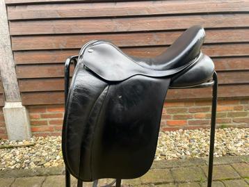 Goed onderhouden Hulsebos Zadel beschikbaar voor biedingen