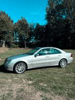 Mercedes-Benz E-Klasse 5.5 E500 Sedan AUT 2006(2008) Grijs, Auto's, Automaat, Achterwielaandrijving, Leder, 388 pk