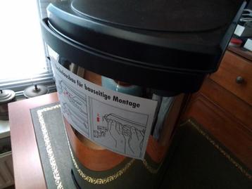 Nieuwe inbouw keukenkastje prullenbak van RVS en kunststof  beschikbaar voor biedingen