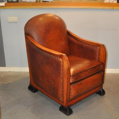 Bijzondere schapenleren fauteuil, Antiek en Kunst, Antiek | Meubels | Stoelen en Banken, Ophalen
