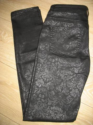 Yessica Stretch Broek Zwart+ Glans Effect Mt 36* Vintage beschikbaar voor biedingen