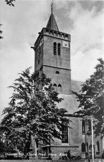 (300-162-003) Huizen Oude Kerk beschikbaar voor biedingen