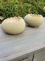 Twee eivormige bloempotjes, Tuin en Terras, Ophalen of Verzenden, Overige vormen, Aardewerk, Binnen