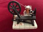 Brambly Hedge Beeldje Lily Weaver Spinning, Muis, Als Nieuw, Ophalen of Verzenden, Zo goed als nieuw, Dier
