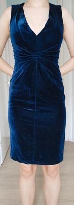 Reiss velvet mosaic blauw feest avond cocktail jurk XS zgan, Kleding | Dames, Reiss, Zo goed als nieuw, Maat 34 (XS) of kleiner
