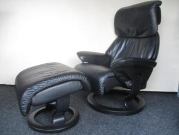 KEURIGE Strerssless dream zwart leder met hocker medium beschikbaar voor biedingen