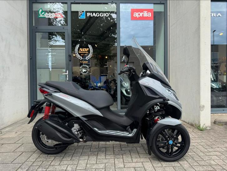 Piaggio mp3 300cc hpe autorijbewijs!, Motoren, Motoren | Piaggio, Particulier, Scooter, Ophalen of Verzenden