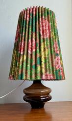 Vintage Scandinavische glazen tafellamp, Huis en Inrichting, Ophalen of Verzenden, Zo goed als nieuw, 50 tot 75 cm