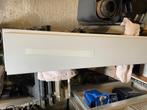 Te koop hoogglans vensterbank (2stuks) 149,5cm lang., Doe-het-zelf en Verbouw, Plinten en Afwerking, Ophalen, Overige materialen