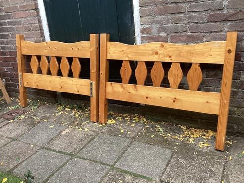 Houten bed eenpersoons, Huis en Inrichting, Slaapkamer | Bedden, Gebruikt, Eenpersoons, 90 cm, 200 cm, Hout, Overige kleuren, Ophalen