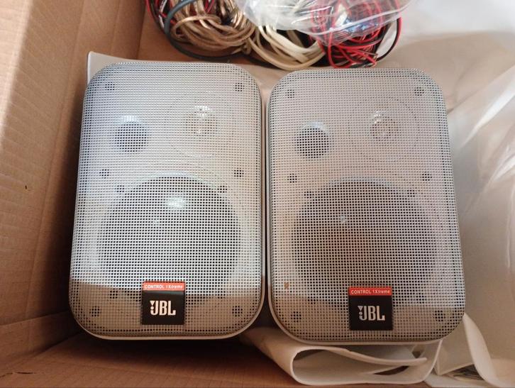 JBL Control luidsprekers - Set van 2, Audio, Tv en Foto, Luidsprekers, Gebruikt, Front, Rear of Stereo speakers, Minder dan 60 watt