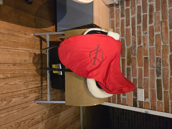 Thorrowgood 17.5 inch dressuurzadel NIEUW, Dieren en Toebehoren, Paarden en Pony's | Zadels, Nieuw, Dressuur, Ophalen of Verzenden