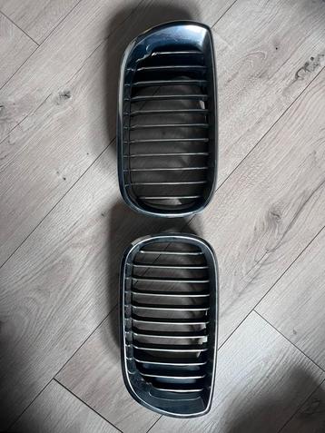 E46 grill chrome beschikbaar voor biedingen