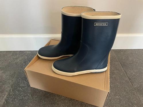 Laarzen maat 35 Bergstein donker blauw, Kinderen en Baby's, Kinderkleding | Schoenen en Sokken, Zo goed als nieuw, Laarzen, Ophalen